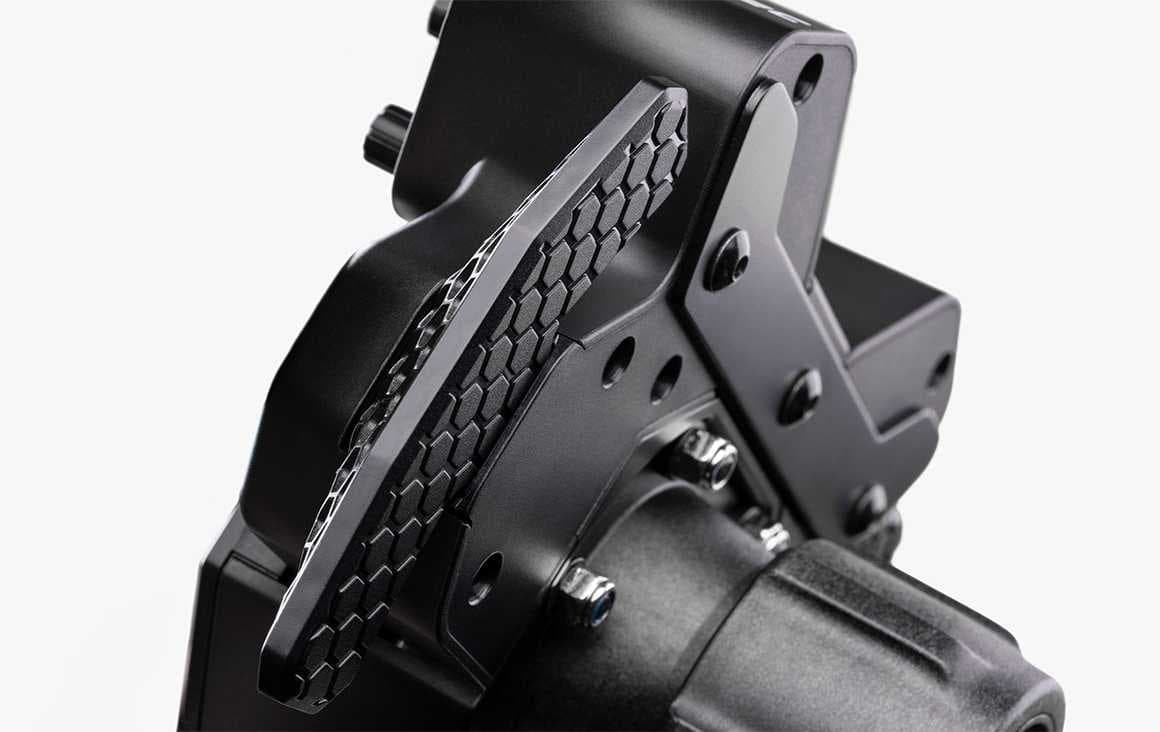 Fanatec CSL Universal Hub + QR2 Wheel-Side - CSL_UH_V2