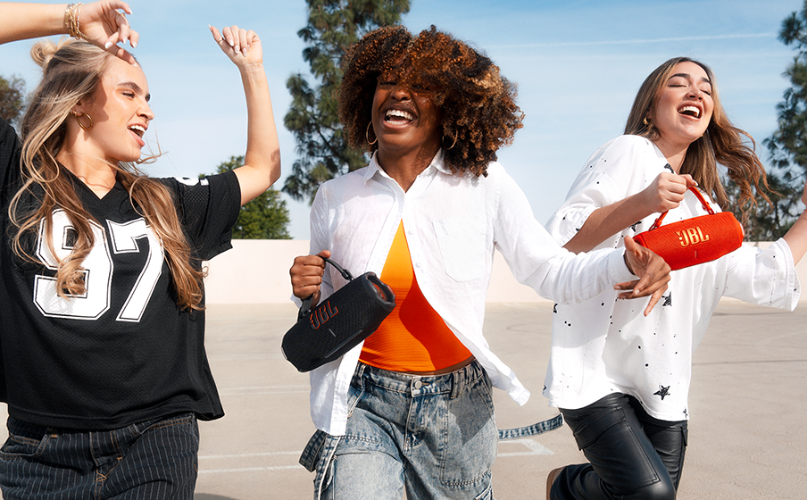 JBL Charge 6 - Portable Bluetooth Speaker